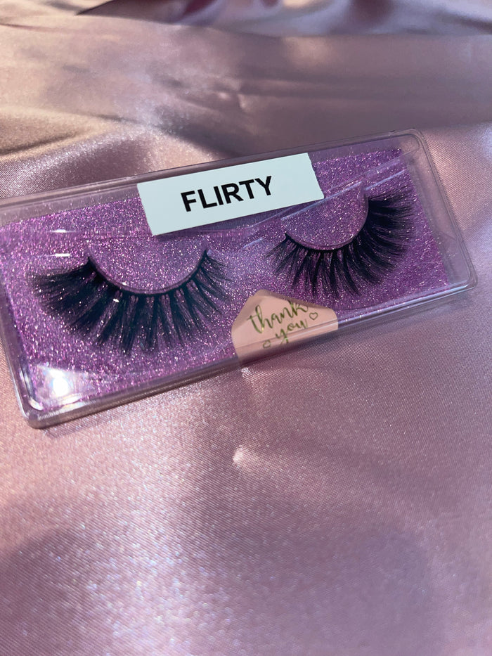 Flirty lashes